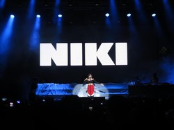 Kenapa NIKI Harus Ubah Nama Nicola Zefanya di Panggung R&B?