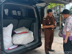 Kades di Mojokerto Ditahan, Sekdes Sembunyikan Bukti Korupsi Kades di Mojokerto Ditahan, Sekdes Sembunyikan Bukti Korupsi