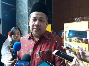 Fahri: Ada Dugaan Presiden Terlibat Penghadangan Neno Warisman Fahri: Ada Dugaan Presiden Terlibat Penghadangan Neno Warisman