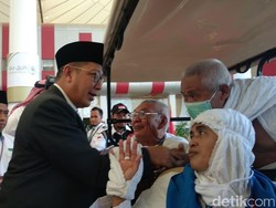 Tiba di Jeddah, Menteri Agama  Tinjau Jemaah Jalur Fast Track