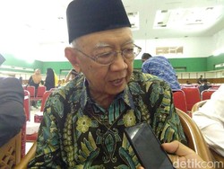 Gus Solah Nilai Prabowo Tepat Tak Pilih Ulama Jadi Cawapres