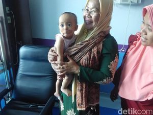 Senyum Lega Keluarga Tania, Bayi yang Operasi Celah Bibir Gratis
