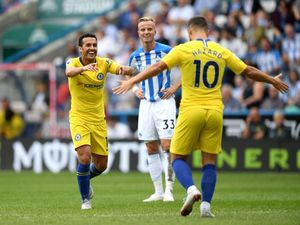 Hasil Liga Inggris: Chelsea Hantam Huddersfield 3-0