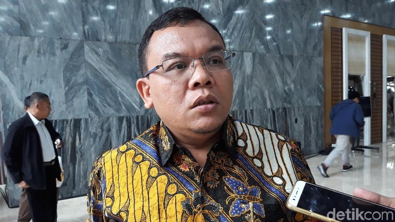 PAN: Kalau Bawa Bocoran untuk Debat, Nggak Usah Makara Presiden PAN: Kalau Bawa Bocoran untuk Debat, Nggak Usah Makara Presiden