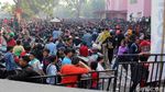 Antrean Tiket Final Timnas U-16