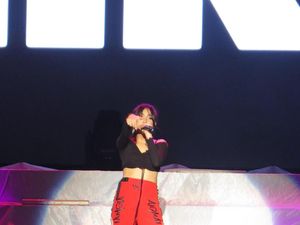 Sukses di Panggung R&B, NIKI Dikenalkan Musik oleh Ibunda