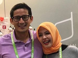 Kemesraan Sandiaga Uno dan Nur Asia di Pernikahan ke-22 Tahun