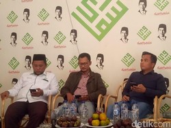 Waketum PPP: Sandi Dipaksa Jadi Santri