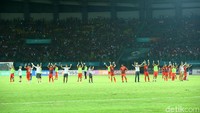 Selanjutnya Indonesia akan menghadapi Palestina di stadion yang sama, Rabu (15/8).