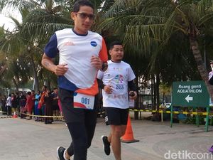 Persiapan Tes Kesehatan, Sandi Lari 5 KM di Acara Ancol Aquathlon Persiapan Tes Kesehatan, Sandi Lari 5 KM di Acara Ancol Aquathlon
