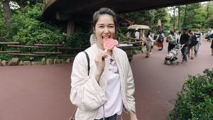 Intip Momen Kulineran Keluarga Harmonis si Cantik Laura Basuki