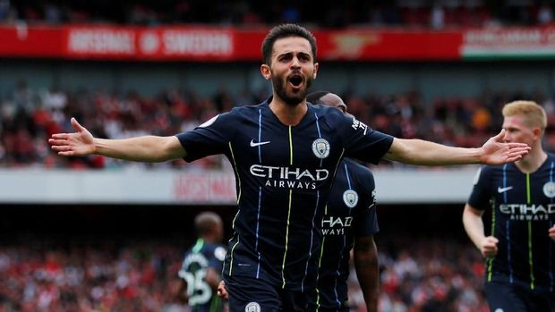 Bernardo Silva menggandakan keunggulan Man City 2-0 atas Arsenal.