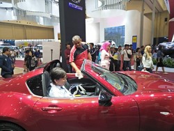 Beli Mobil Tak Perlu DP Bikin Orang Gampang Beli Mobil