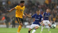 Lucas Digne (bek/Everton). Bek kiri asal Prancis ini memainkan empat menit terakhir, saat Everton berimbang 2-2 lawan Wolves, ketika masuk menggantikan Richarlison. (Foto: David Rogers/Getty Images)
