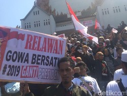 Massa di Makassar Berkumpul Deklarasi #2019gantipresiden