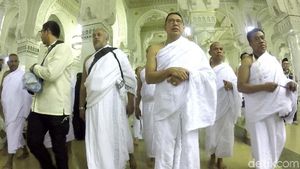 Menag Tunaikan Ibadah Umrah