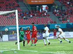 Timnas Palestina membobol gawang Laos.
