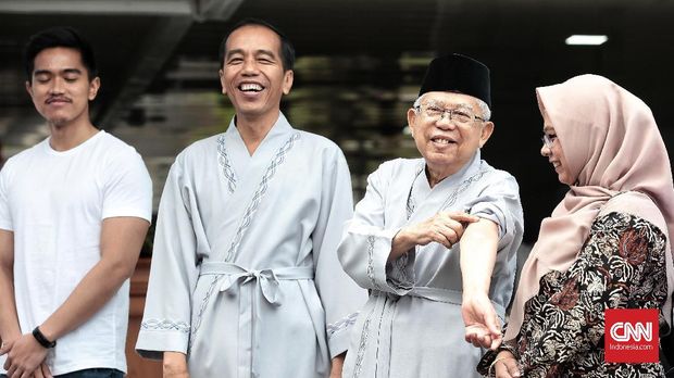 LSI: Ma'ruf Gerus Elektabilitas Jokowi, Sandi Dongkrak Prabow