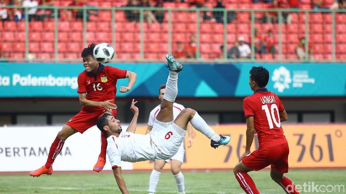 Timnas Laos saat menghadapi Palestina beberapa waktu lalu (Grandyos Zafna/detikSport)