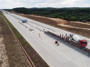 Tol Pertama Kalimantan Sudah 64%, Begini Penampakannya!