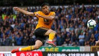 Raul Jimenez (penyerang/Wolves). Penyerang asal Meksiko yang sedang dipinjamkan Benfica ini mencetak satu gol, dari total tiga tembakan, ketika Wolves seri 2-2 lawan Everton. (Foto: Craig Brough/Action Images via Reuters)