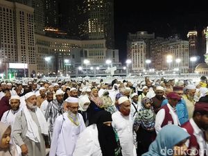 Biro Umroh Sebut Jemaah Asal Indonesia Dapat Perlakuan Khusus ke Mekah