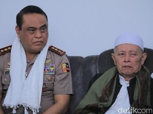 Pimpinan Ponpes Al Hidayah Cicalengka Meninggal karena Sakit Pimpinan Ponpes Al Hidayah Cicalengka Meninggal karena Sakit