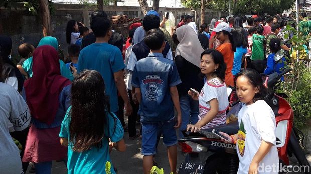Pulang ke Rumah, Supriadi Pemain Timnas U-16 Diserbu Fans