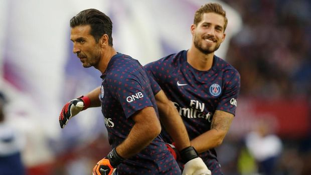 Gianluigi Buffon mencatat clean sheet di dua laga awal bersama PSG di kompetisi resmi.