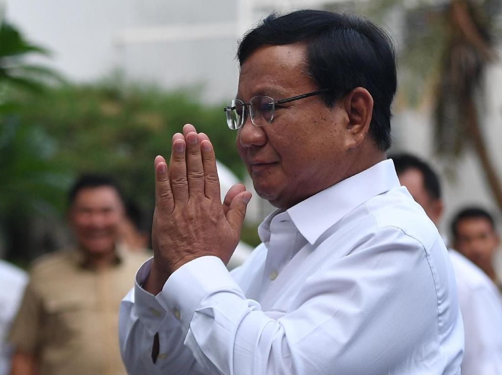 Gerindra Kultwit Balas #PrabowoTdkBisaSholat Gerindra Kultwit Balas #PrabowoTdkBisaSholat