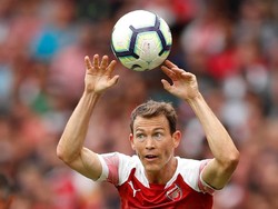 Arsenal menurunkan beberapa pemain barunya, termasuk Stephan Lichtsteiner. Penggawa asal Swiss itu menjadi pemain outfield Arsenal tertua yang menjalani debut di Premier League dengan usia 34 tahun 208 hari. (Foto: John Sibley /Action Images via Reuters)