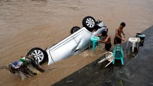 Banjir Lumpuhkan Kota Manila