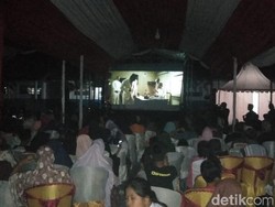 Jelang HUT ke-73 RI, Film Soekarno Diputar di Rammang-rammang