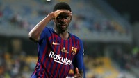 Ousmane Dembele menjalani musim adaptasi di Barcelona, yang juga diwarnai periode absen empat bulan akibat cedera, dengan mencetak 3 gol dari 17 laga La Liga. Dembele kini akan sangat termotivasi unjuk gigi di musim kedua. (Foto: Sergio Perez/Reuters)
