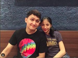 Isu Syahnaz Sadiqah Selingkuh Berulang Kali, Juan Christian: Jatuh ke Lubang yang Sama Isu Syahnaz Sadiqah Selingkuh Berulang Kali, Juan Christian: Jatuh ke Lubang yang Sama