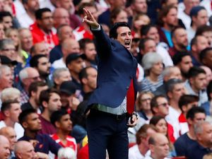 Gaya Bermainnya Dikritik, Emery Tak Berniat Mengubah