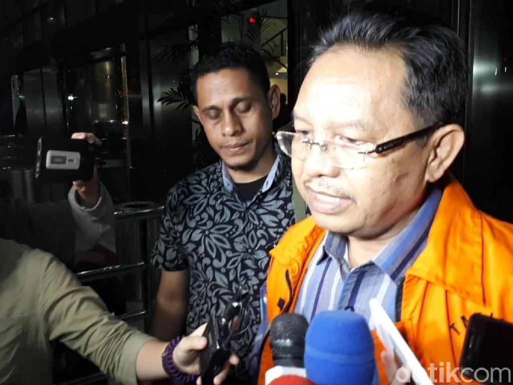 Ditahan KPK, Tersangka Suap Gatot Pujo Ingin Kasus Cepat Tuntas Ditahan KPK, Tersangka Suap Gatot Pujo Ingin Kasus Cepat Tuntas