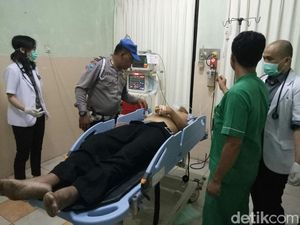 Bus Pariwisata di Kapal Terhempas Gelombang, Kondektur Kritis