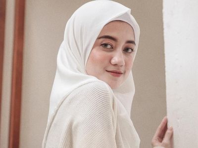 Foto: Anggunnya Shindy, Mantan Personel Girlband Princess yang Berhijab