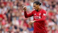 Liverpool mendatangkan Virgil van Dijk dari Southampton pada Januari 2018 seharga 78,8 juta euro. Angka itu menjadikan Van Dijk sebagai bek termahal. Foto: Carl Recine/Reuters