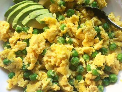 Ini 10 Gaya Sajian Scrambled Egg yang Bisa Dicontek Buat Sarapan Sehat