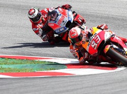 7 Duel Panas Lorenzo-Marquez di Lintasan