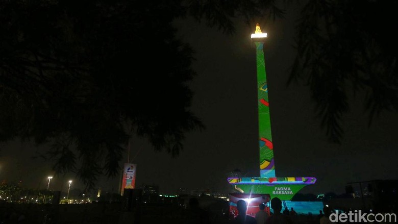 Pertunjukan Video Mapping di Tugu Monas Dimulai