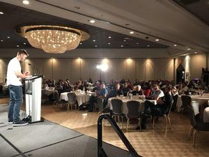 Mulanya Benci, Banting Kepala, Lalu Jadi Penganut Bumi Datar