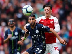 Riyad Mahrez tampil perdana dalam seragam City di Premier League usai didatangkan dari Leicester City. Mantan pemain terbaik versi PFA itu dimainkan sebagai starter dan tampil selama 59 menit sebelum digantikan Kevin de Bruyne. (Foto: Eddie Keogh/Reuters)