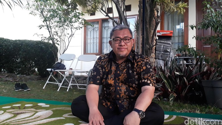KPK Tetap Berharap Aher Datang: Kooperatif dan Jangan Mempersulit KPK Tetap Berharap Aher Datang: Kooperatif dan Jangan Mempersulit