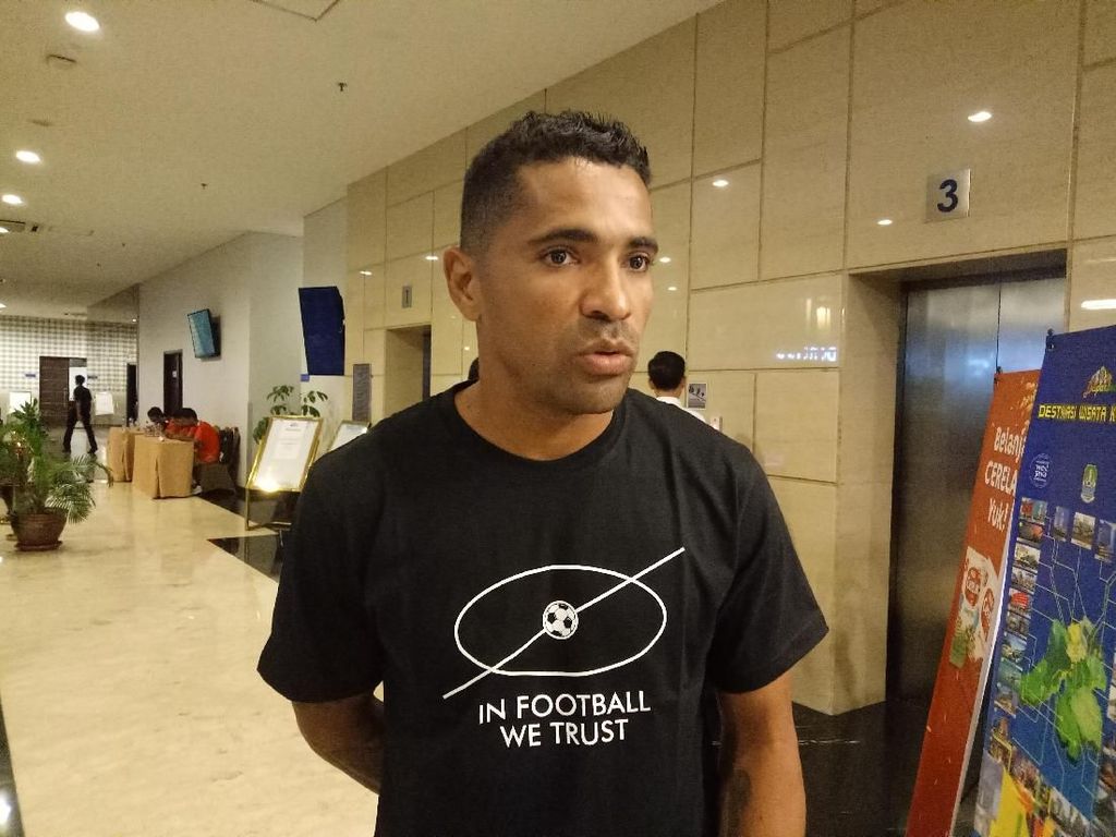 Beto Goncalves Curhat, Khawatirkan Keluarga di Negeri Samba Beto Goncalves Curhat, Khawatirkan Keluarga di Negeri Samba