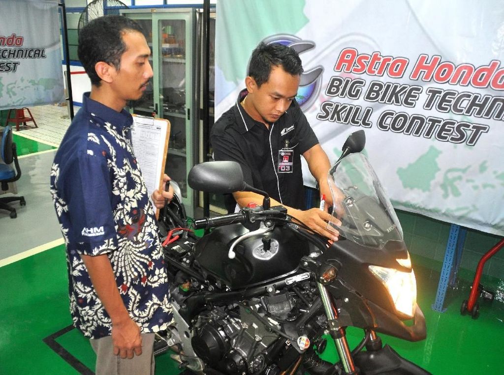 AHM Buka Kelas Big Bike di Kompetisi Teknik Motor Honda AHM Buka Kelas Big Bike di Kompetisi Teknik Motor Honda