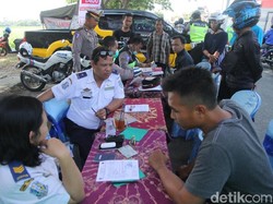 Baru Satu Jam, Dishub Jatim Tilang 40 Kendaraan Overload