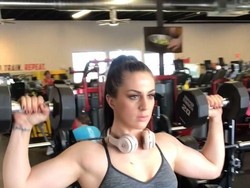 High Pull adalah Latihan Mendorong Beban Ke Atas, Ini Manfaat dan Cara Melakukannya